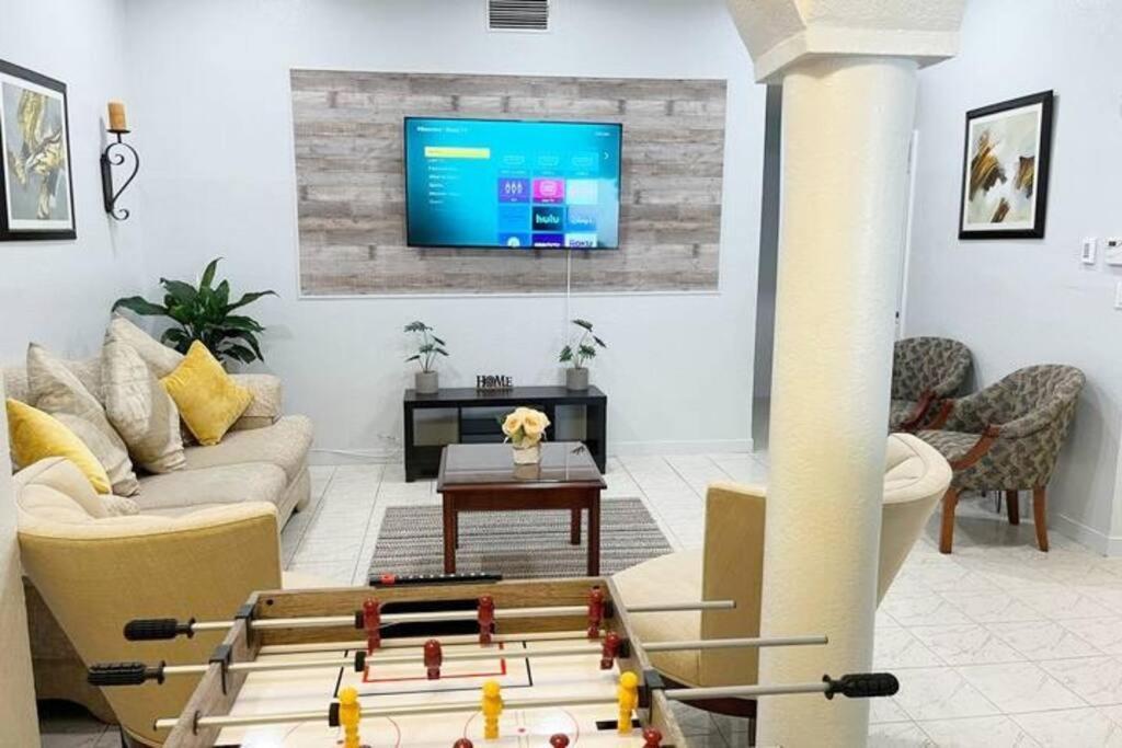Amazing & Cozy Duplex Near Zoo Miami ! Villa ภายนอก รูปภาพ