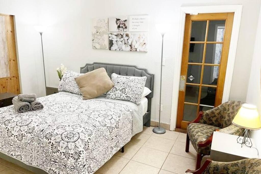 Amazing & Cozy Duplex Near Zoo Miami ! Villa ภายนอก รูปภาพ