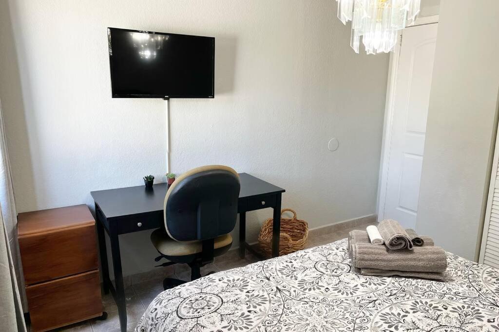 Amazing & Cozy Duplex Near Zoo Miami ! Villa ภายนอก รูปภาพ