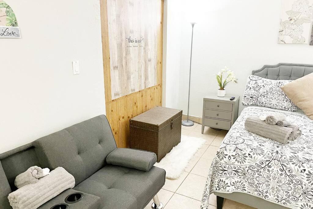 Amazing & Cozy Duplex Near Zoo Miami ! Villa ภายนอก รูปภาพ